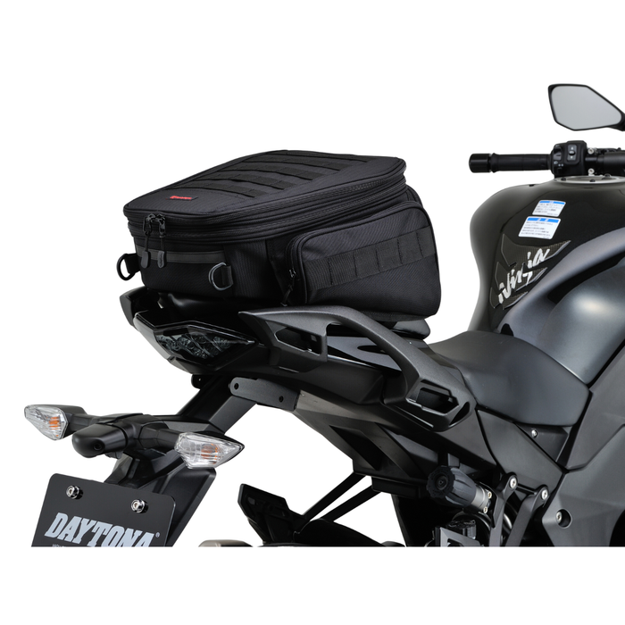 Seat Bag (All Purpose) H7.5–12.2 × W11.0 × D13.6 (in) 13–26 (liters)