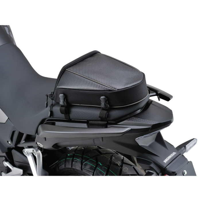 Seat Bag (Sports Bike) H4.3 × W9.8 × D11.2 (in) 4 (liters)